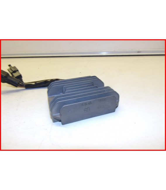 SUZUKI SV 650 2003-2006 REGULATEUR DE TENSION -OCCASION